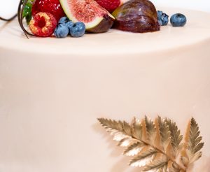 1805090013 HR Bakery Wedding Cakes